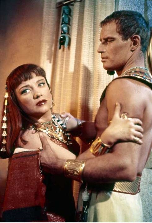 On Emir : Fotoğraf Cecil B. DeMille, Charlton Heston, Anne Baxter