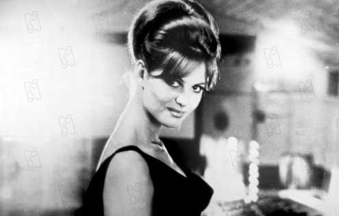 Sekiz Buçuk : Fotoğraf Claudia Cardinale, Federico Fellini