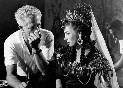 Fotoğraf Nicholas Ray, Rita Gam