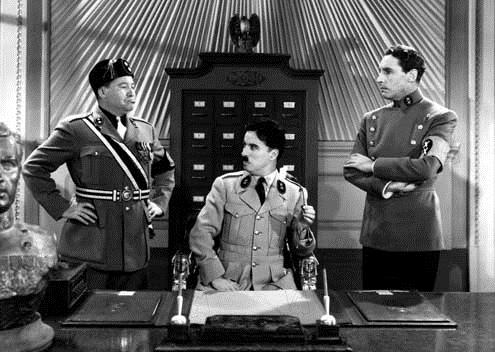 Büyük Diktatör : Fotoğraf Jack Oakie, Charles Chaplin