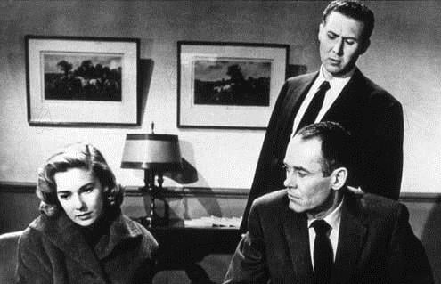 The Wrong Man : Fotoğraf Anthony Quayle, Henry Fonda, Vera Miles, Alfred Hitchcock
