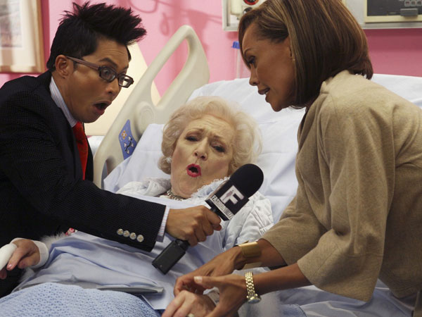 Fotoğraf Betty White, Vanessa Williams, Alec Mapa