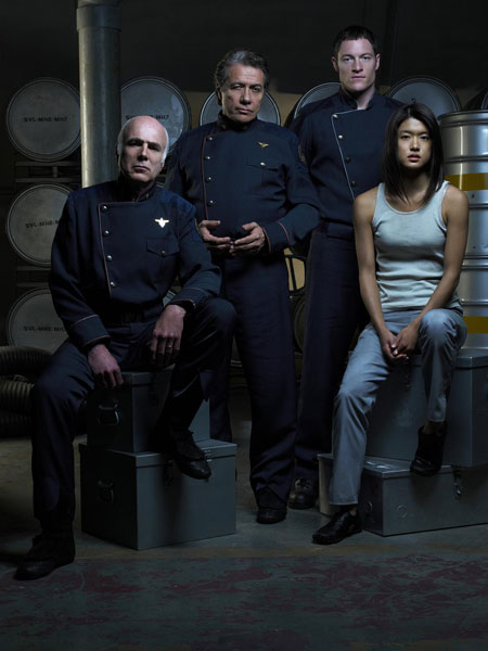 Fotoğraf Grace Park, Tahmoh Penikett, Michael Hogan, Edward James Olmos