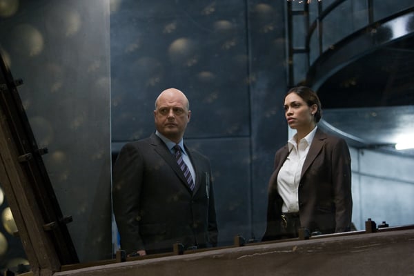 Kartal Göz : Fotoğraf Michael Chiklis, Rosario Dawson