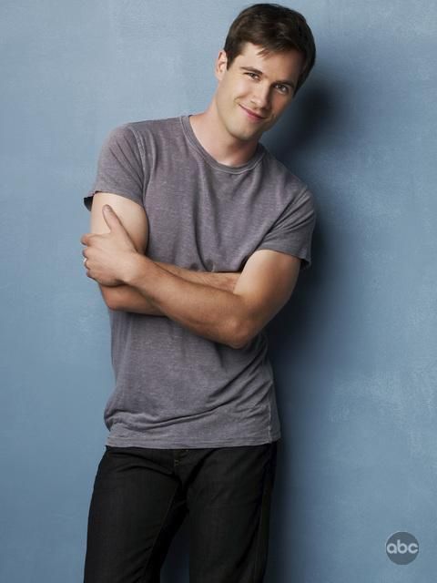 Fotoğraf Luke MacFarlane