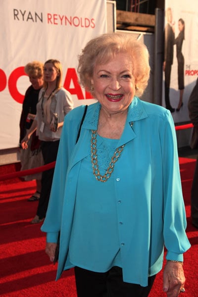 Teklif : Fotoğraf Betty White, Anne Fletcher