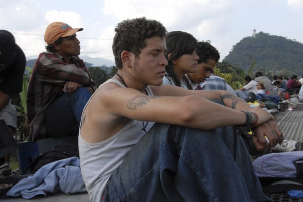 Sin Nombre : Fotoğraf Gerardo Taracena, Paulina Gaitán, Edgar Flores, Memo Villegas