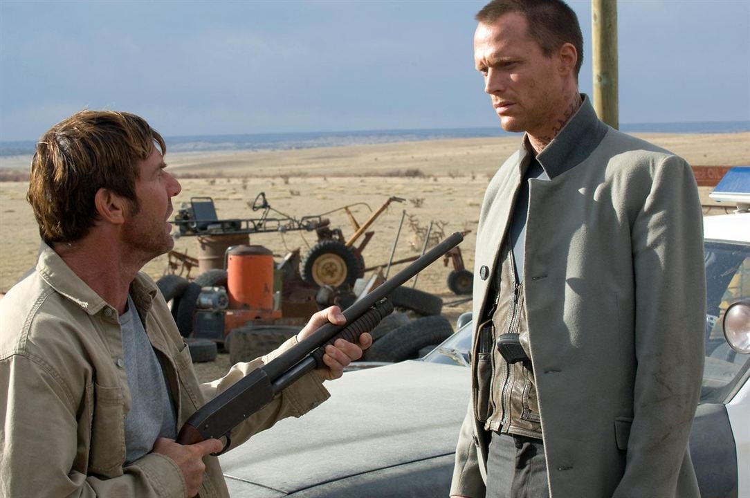 Kıyamet Melekleri : Fotoğraf Scott Stewart (XX), Dennis Quaid, Paul Bettany