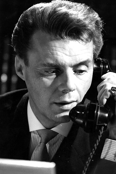 Fotoğraf Dirk Bogarde, Basil Dearden