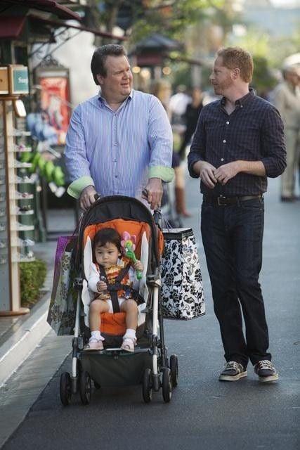 Modern Family : Fotoğraf Jaden Hiller, Eric Stonestreet, Ella Hiller, Jesse Tyler Ferguson