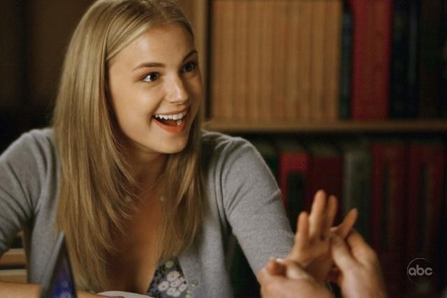 Fotoğraf Emily VanCamp