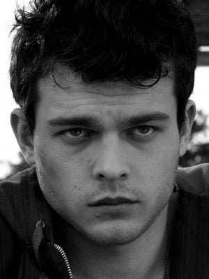 Afiş Alden Ehrenreich