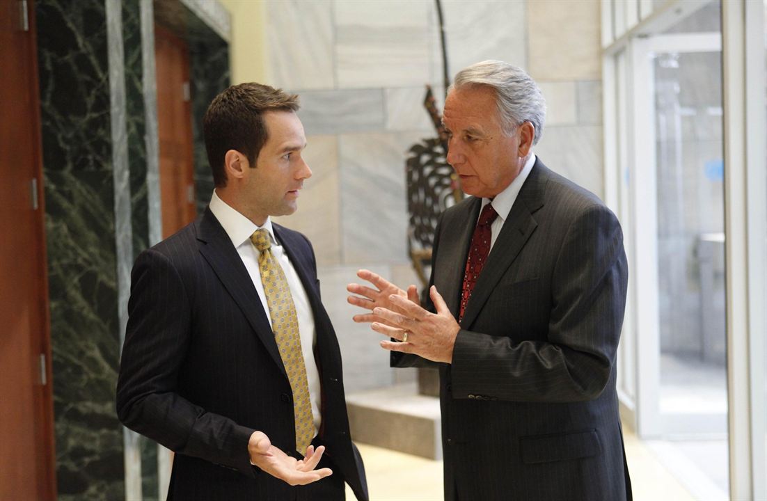 Fotoğraf Bob Gunton, Chris Diamantopoulos