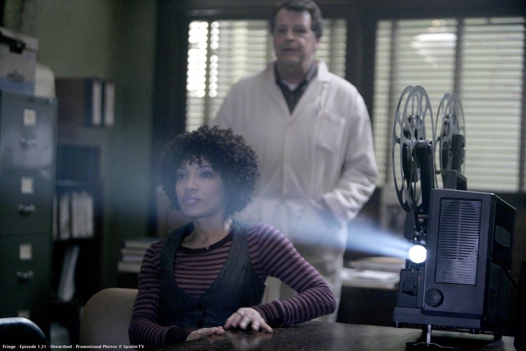 Fotoğraf John Noble, Jasika Nicole