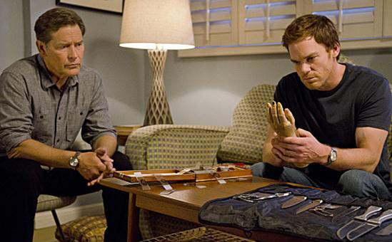 Dexter : Fotoğraf James Remar, Michael C. Hall