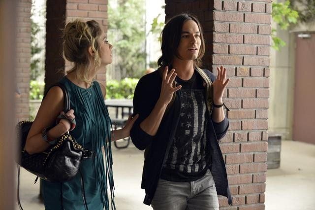 Pretty Little Liars : Fotoğraf Tyler Blackburn, Ashley Benson