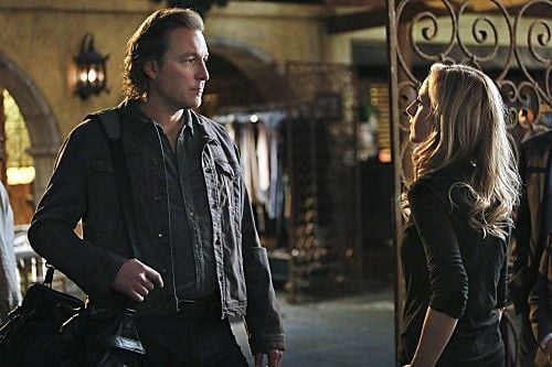 NCIS: Los Angeles : Fotoğraf John Corbett, Kim Raver