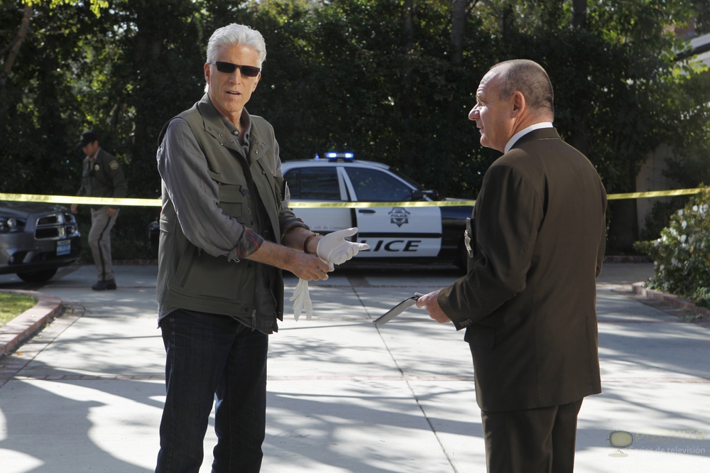 CSI: Crime Scene Investigation : Fotoğraf Ted Danson, Paul Guilfoyle (II)