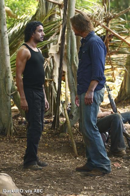 Fotoğraf Josh Holloway, Naveen Andrews