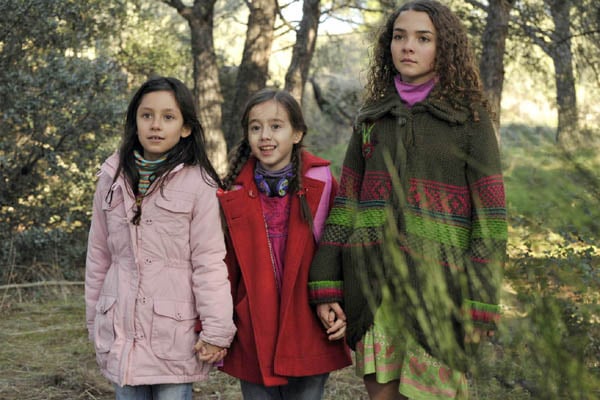 Fotoğraf Iria Jiménez, Priscilla Delgado, Lily Morett