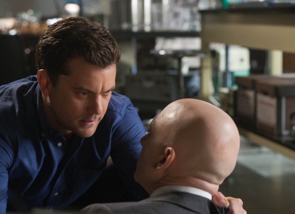 Fringe : Fotoğraf Michael Cerveris, Joshua Jackson