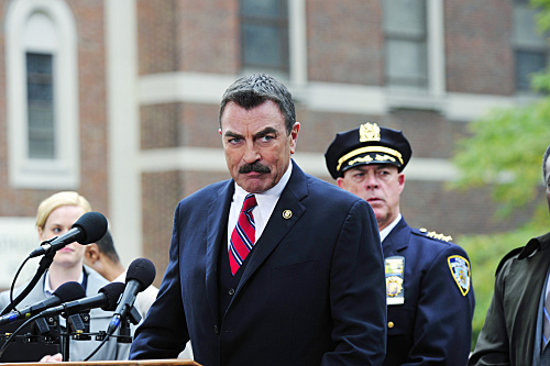 Blue Bloods : Fotoğraf Tom Selleck, Abigail Hawk