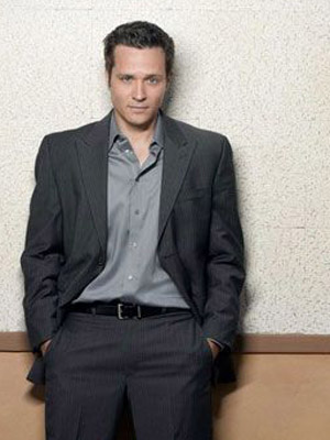 Afiş Seamus Dever