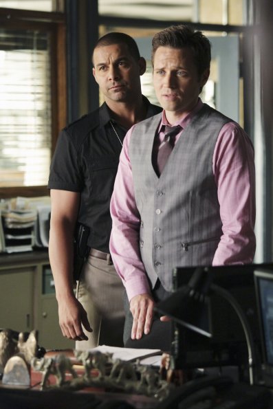 Castle : Fotoğraf Jon Huertas, Seamus Dever