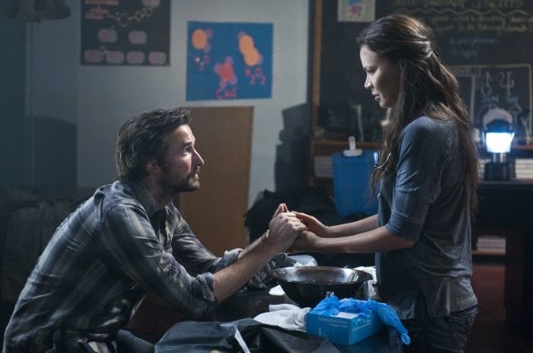 Falling Skies : Fotoğraf Noah Wyle, Moon Bloodgood