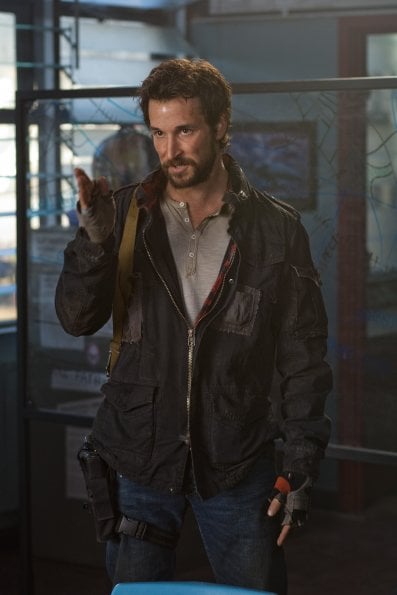 Falling Skies : Fotoğraf Noah Wyle