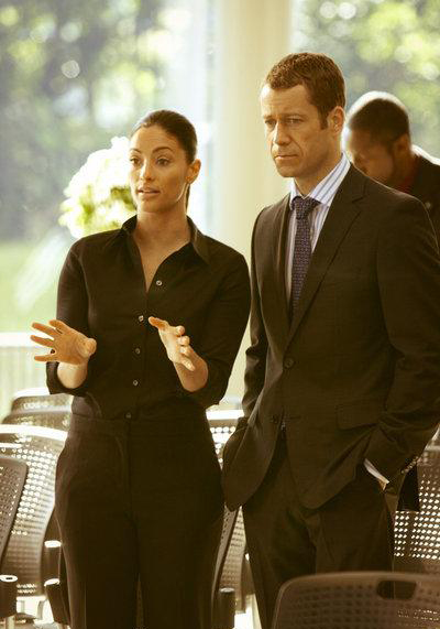 Eureka : Fotoğraf Colin Ferguson, Erica Cerra