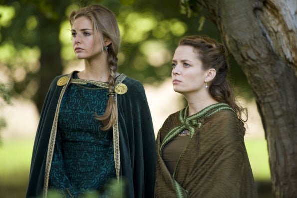 Camelot : Fotoğraf Tamsin Egerton, Lara Jean Chorostecki