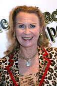 Afiş Juliet Mills