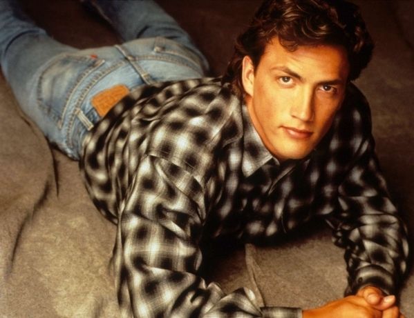 Fotoğraf Andrew Shue
