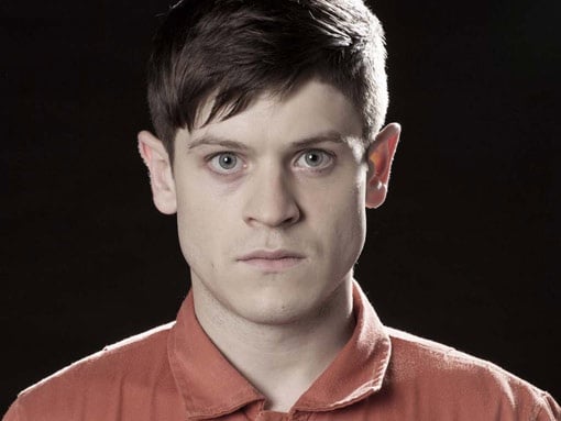 Fotoğraf Iwan Rheon