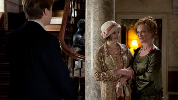 Downton Abbey : Afiş Laura Carmichael, Samantha Bond