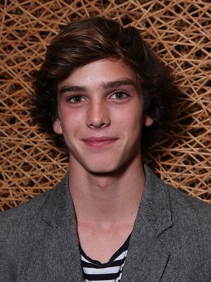 Afiş Dylan Hayes