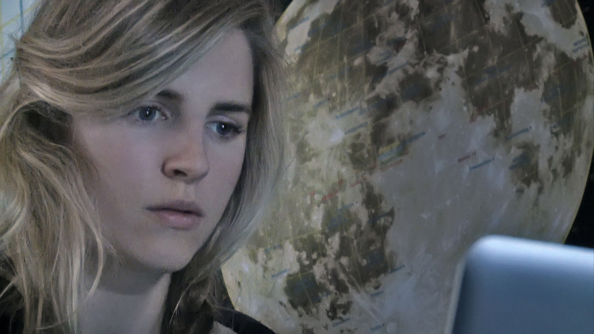 Another Earth : Fotoğraf Brit Marling, Mike Cahill