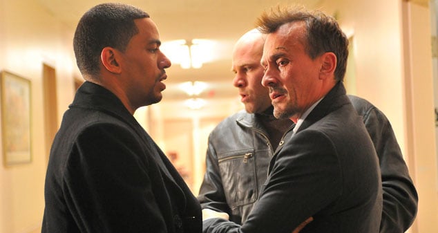 Breakout Kings : Fotoğraf Laz Alonso, Domenick Lombardozzi, Robert Knepper