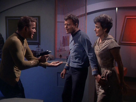 Star Trek : Fotoğraf DeForest Kelley, Jeanne Bal, William Shatner