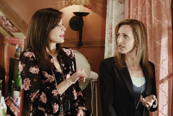 Switched at Birth : Fotoğraf Marlee Matlin, Constance Marie