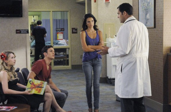 The Lying Game : Fotoğraf Andy Buckley, Alice Greczyn, Kirsten Prout