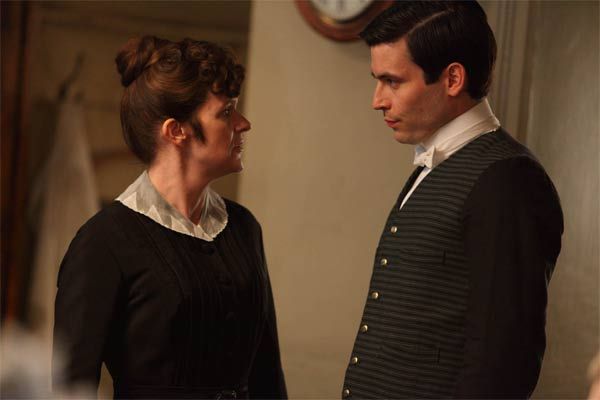 Fotoğraf Siobhan Finneran, Rob James-Collier