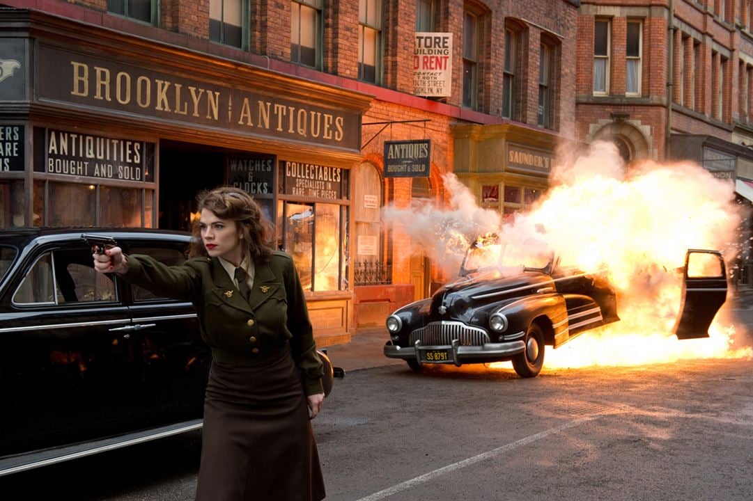 İlk Yenilmez: Kaptan Amerika : Fotoğraf Joe Johnston, Hayley Atwell