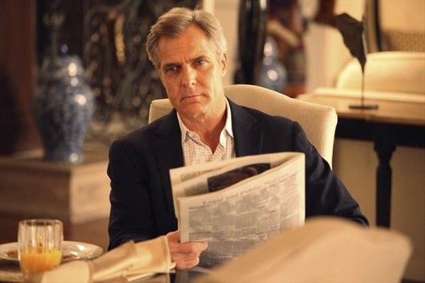 Revenge : Fotoğraf Henry Czerny