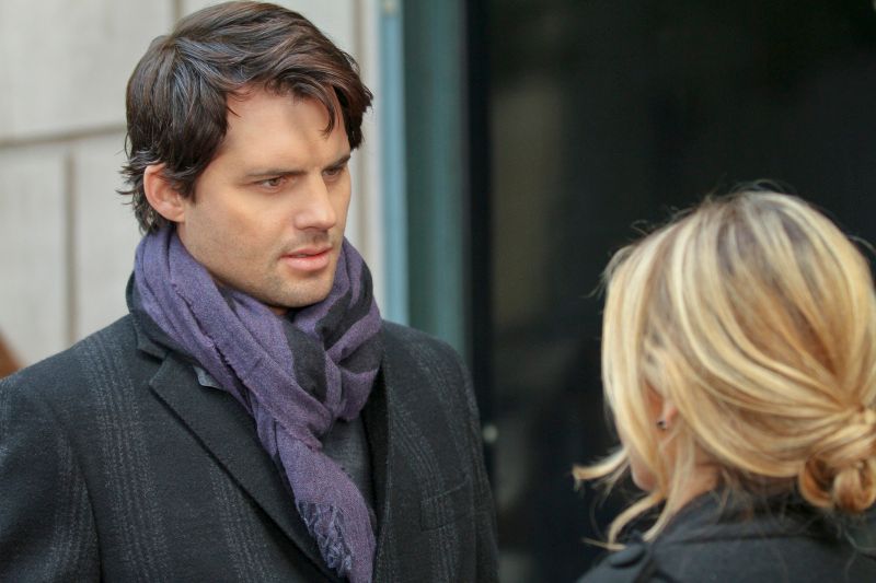 Ringer : Fotoğraf Kristoffer Polaha
