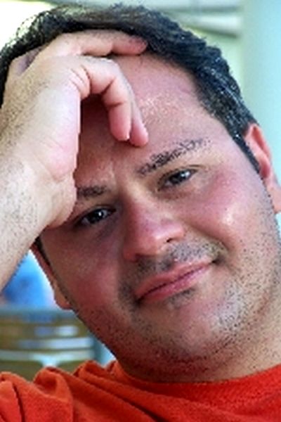 Afiş İsmet Numanoğlu