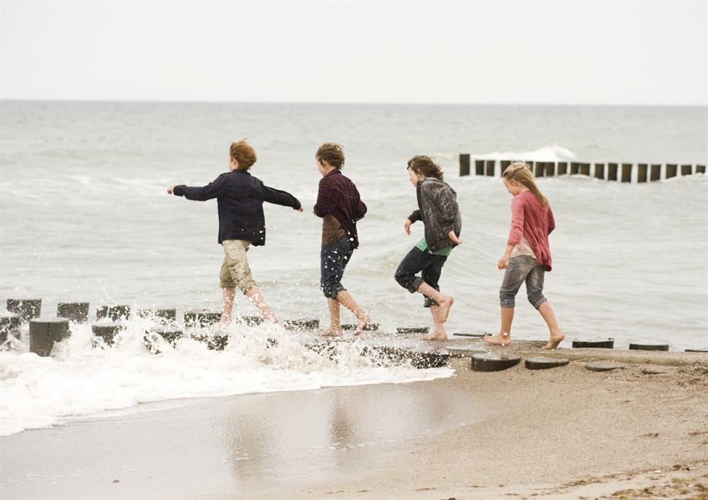 Fotoğraf Justus Schlingensiepen, Valeria Eisenbart, Neele-Marie Nickel, Quirin Oettl