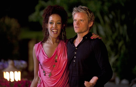 Mad Dogs : Fotoğraf Eloise Joseph, Marc Warren