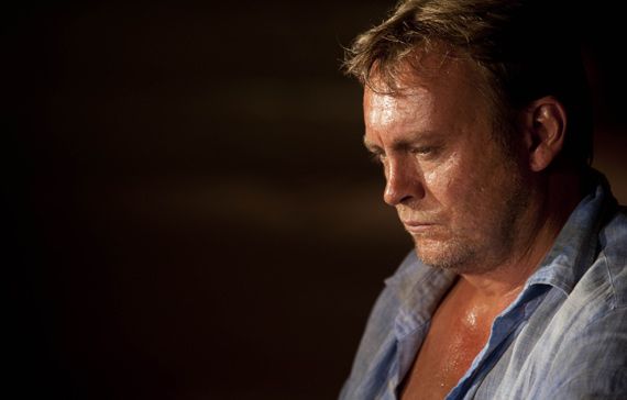 Mad Dogs : Fotoğraf Philip Glenister